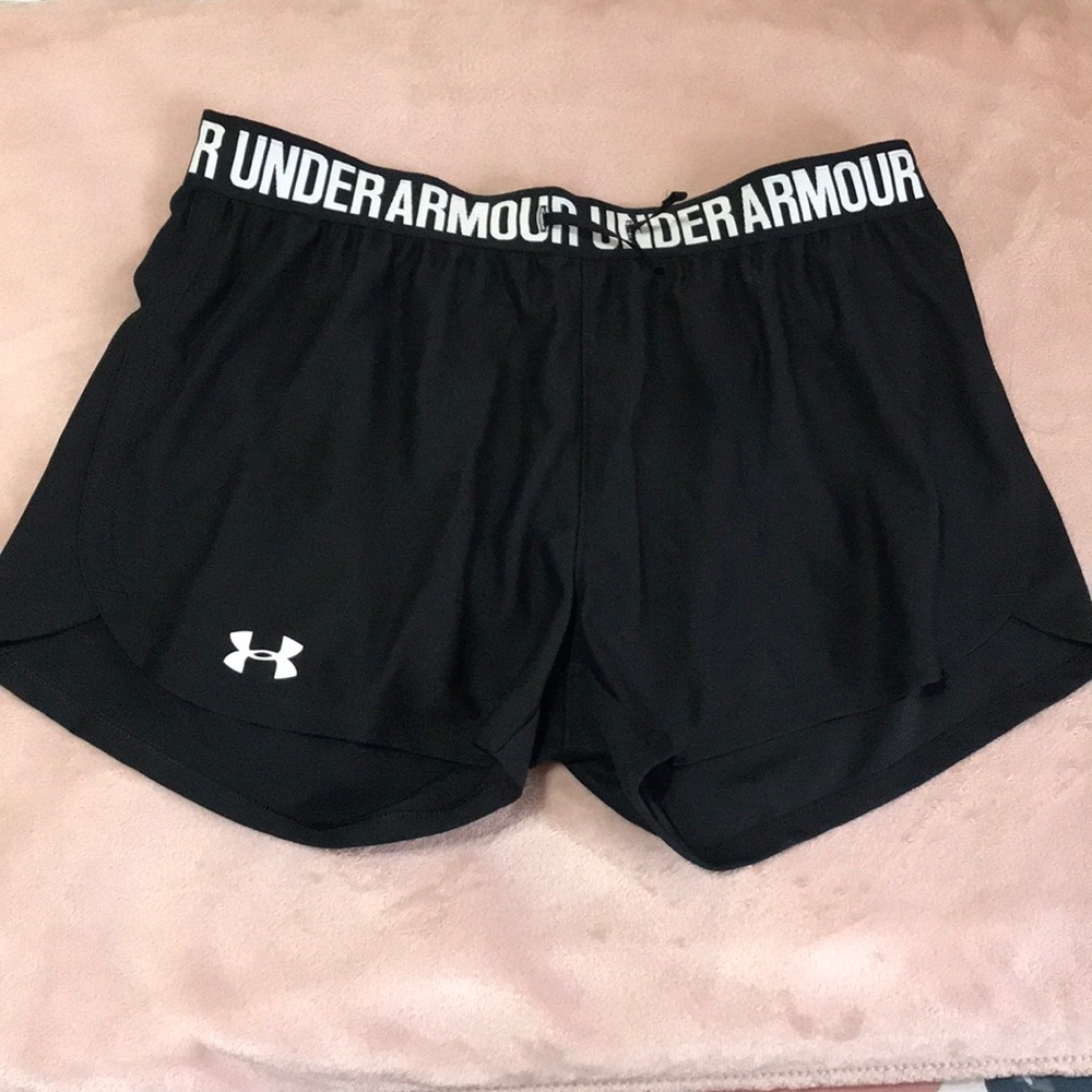 NWOT Under Armour Black Shorts